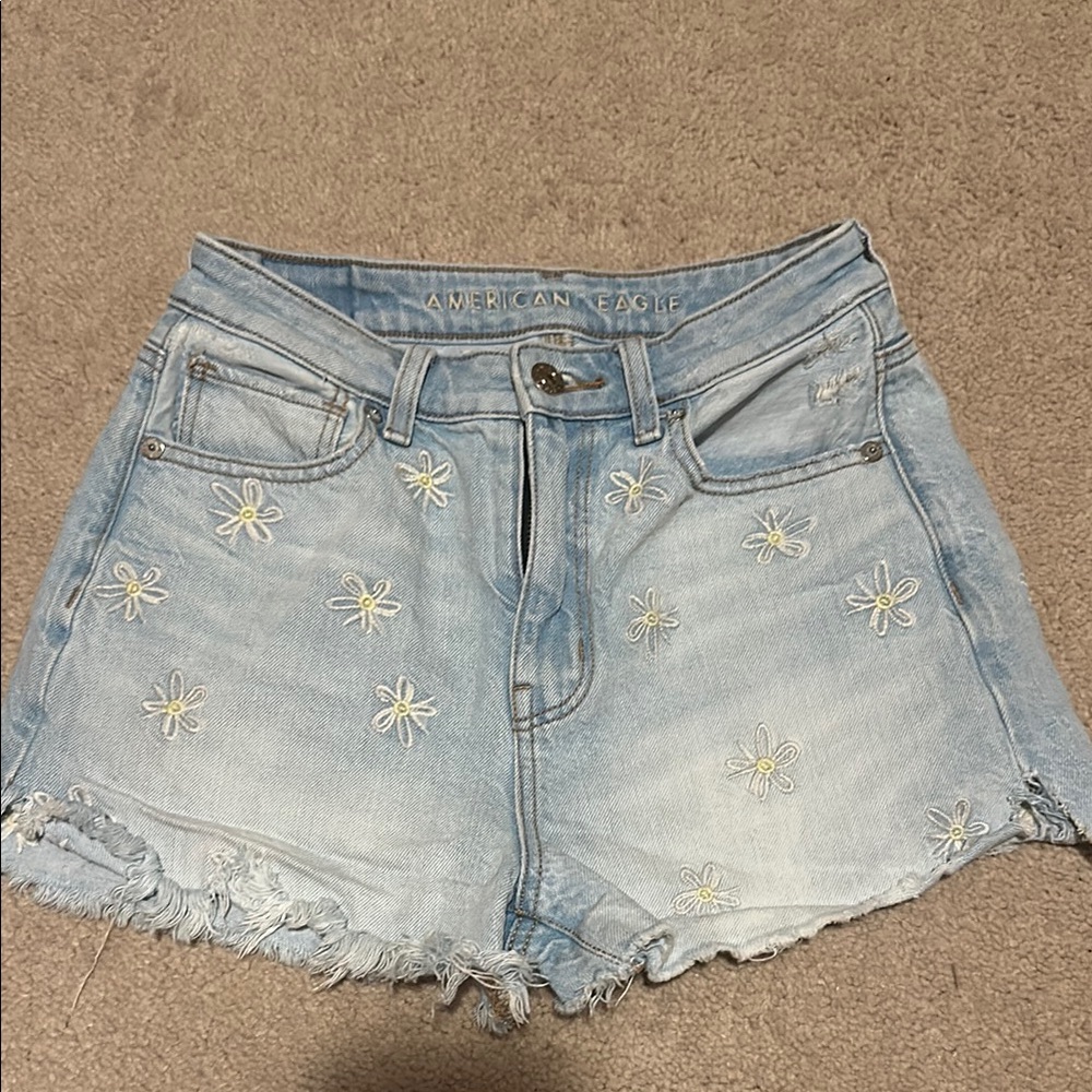 American Eagle Outfitters Blue Jean Mom Shorts with Frayed Hem